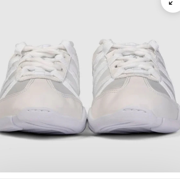 NFINITY Evolution Sneakers White With Carrying Case Size 5.5 - Picture 2 of 11